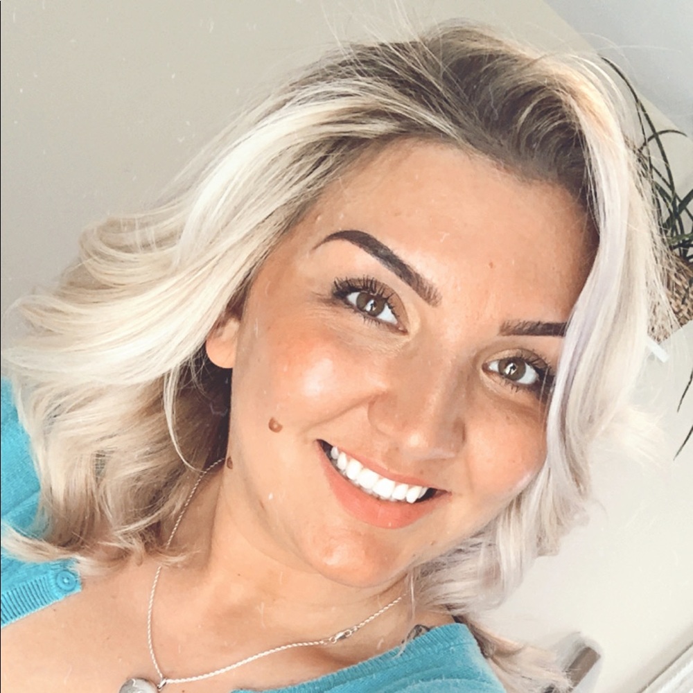 Meet your Posher, Rhiannon